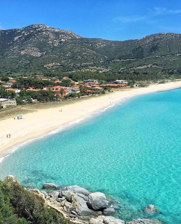 B&B Is Pranus A Mari Casa Privata Solanas  Εξωτερικό φωτογραφία